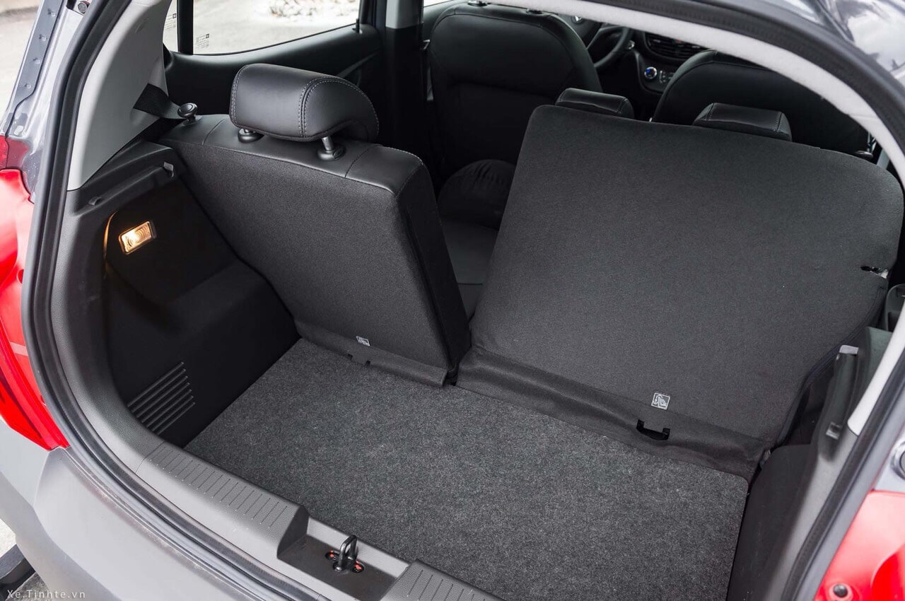 gập ghế sau vinfast fadil